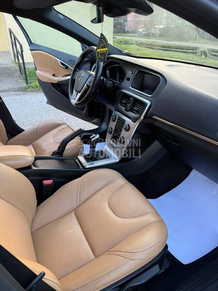 Volvo V40 2.0D/PAN0/F-ULL