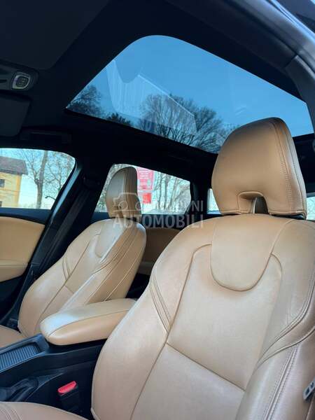 Volvo V40 2.0D/PAN0/F-ULL