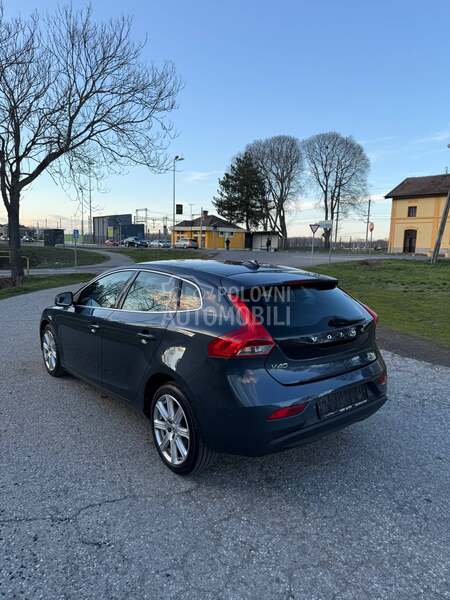 Volvo V40 2.0D/PAN0/F-ULL