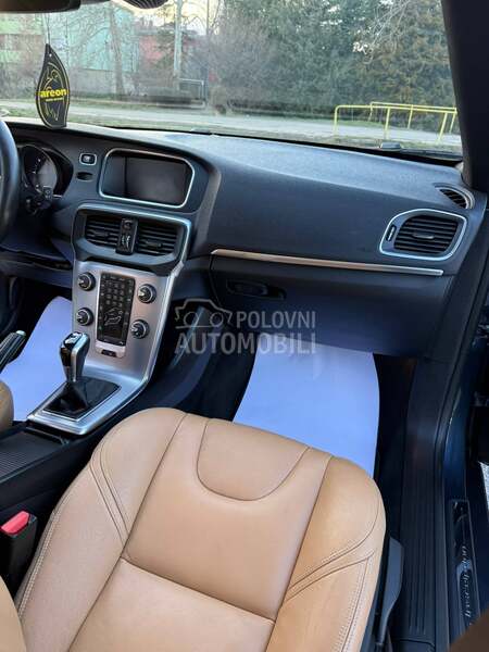 Volvo V40 2.0D/PAN0/F-ULL