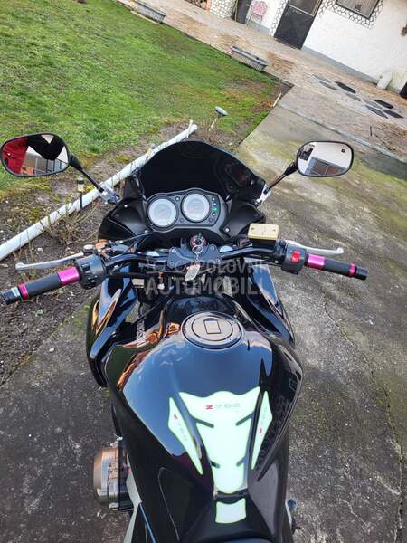 Kawasaki Z750S