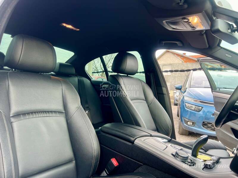 BMW 520 520D xDrive M-pack