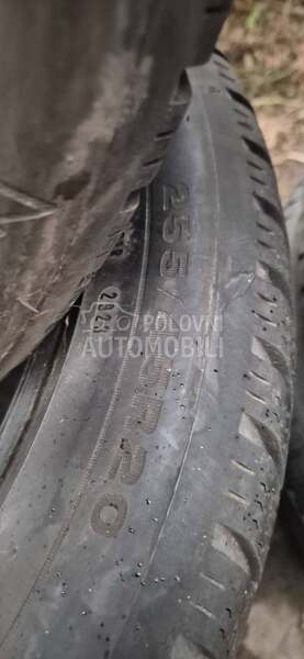 Dunlop 255/45 R20 Zimska