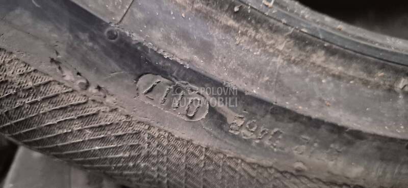 Dunlop 255/45 R20 Zimska