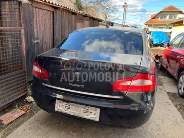 Škoda Superb -  kompletan auto u delovima