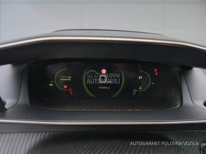 Peugeot 2008 1.5 HDI ALLURE