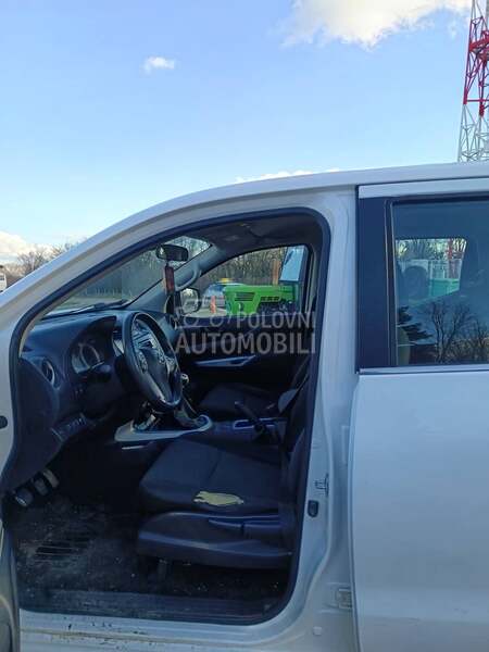 Nissan Navara 