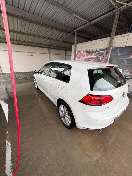 Volkswagen Golf 7 