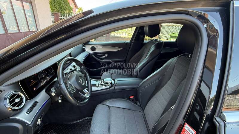 Mercedes Benz E 220 E 220 Virtual ful
