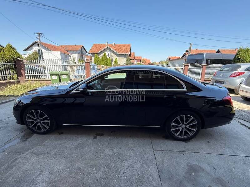 Mercedes Benz E 220 E 220 Virtual ful