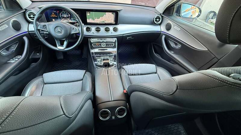Mercedes Benz E 220 E 220 Virtual ful
