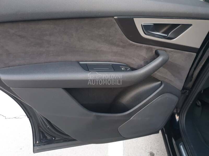Audi Q7 sline