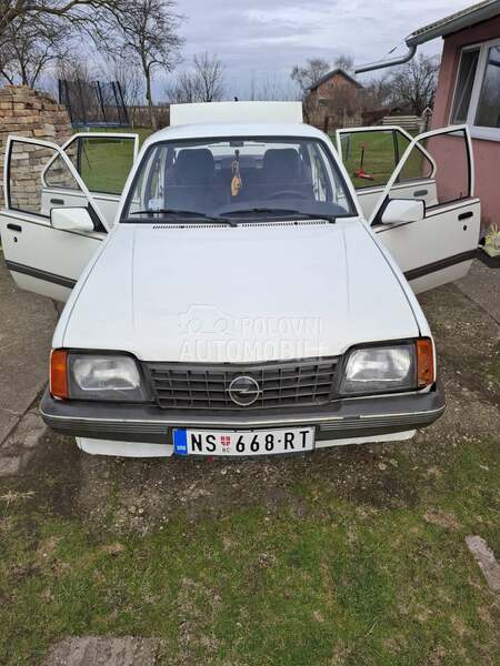 Opel Ascona 1.6