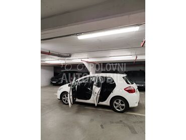Toyota Auris 1.33 Dual WT-i