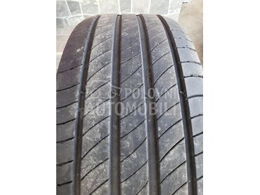 Michelin 215/55 R17 Letnja