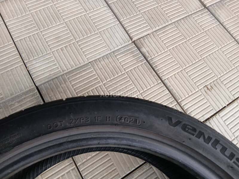 Hankook 215/40 R17 Letnja