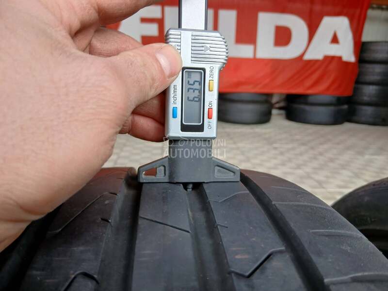 Hankook 215/40 R17 Letnja