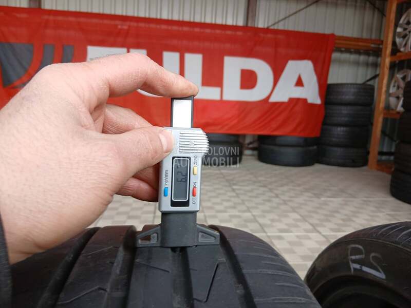 Hankook 215/40 R17 Letnja