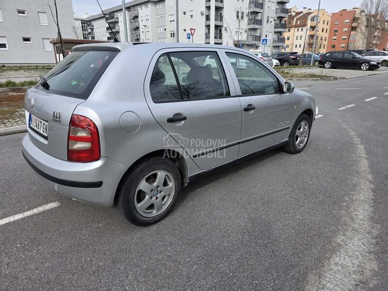 Škoda Fabia auto