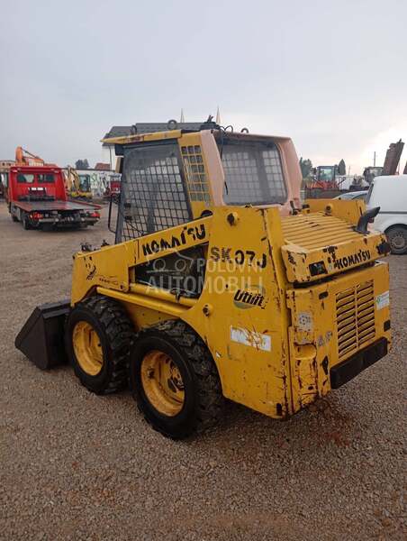 Komatsu SK070