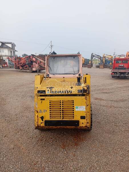 Komatsu SK070