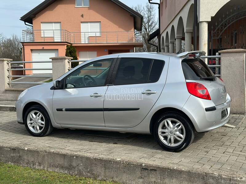 Renault Clio 1.2i /CH/