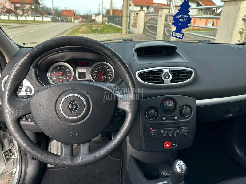 Renault Clio 1.2i /CH/
