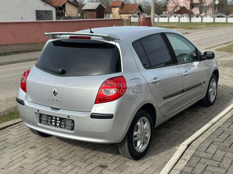Renault Clio 1.2i /CH/