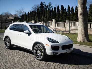 Porsche Cayenne S E-Hybrid
