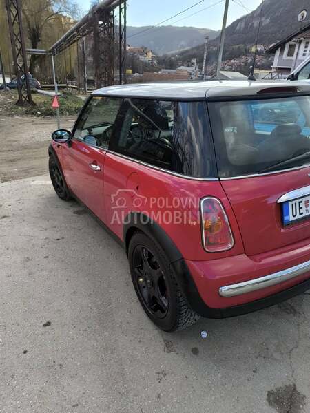 MINI Cooper 1.6