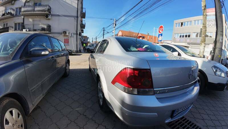 Opel Astra H 