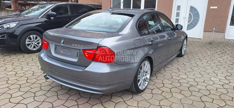 BMW 320 