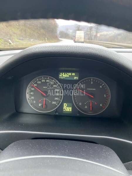 Volvo V50 d5