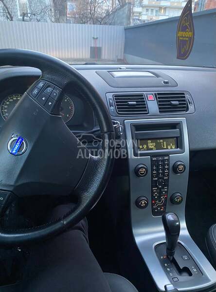 Volvo V50 d5