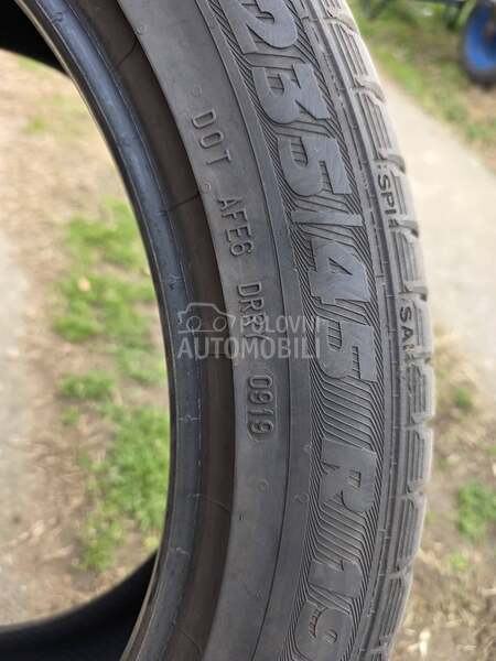 Semperit 235/45 R19 Letnja