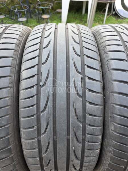 Semperit 235/45 R19 Letnja