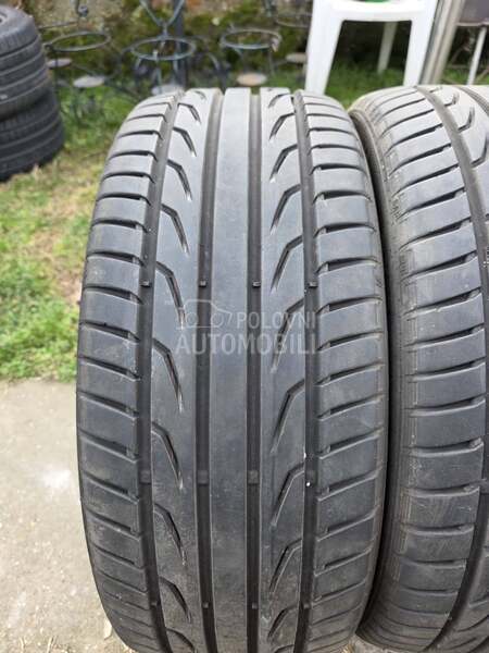 Semperit 235/45 R19 Letnja