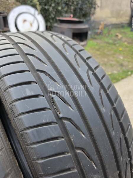 Semperit 235/45 R19 Letnja