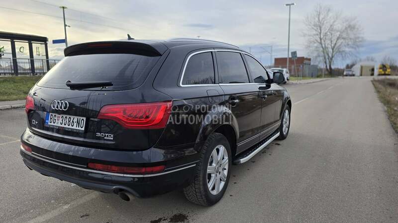 Audi Q7 