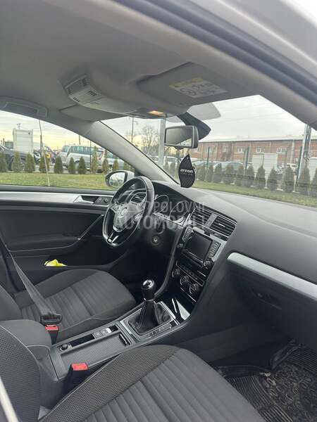 Volkswagen Golf 7 1.2 TSI Comfortline