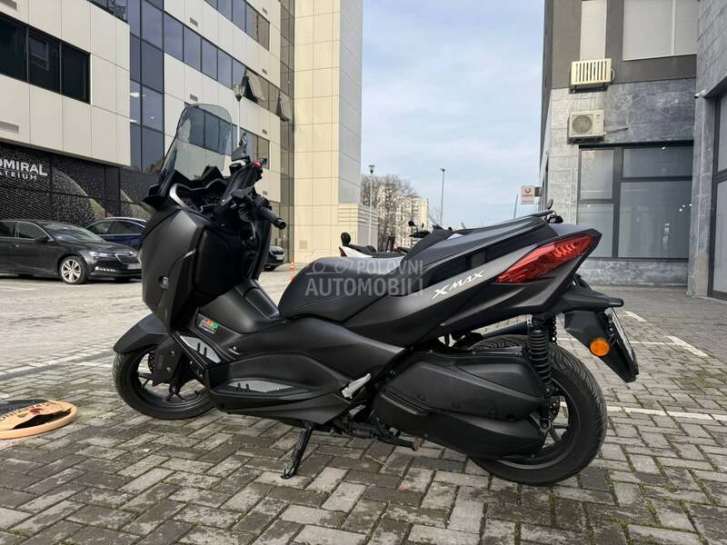 Yamaha X MAX 300 XMAX
