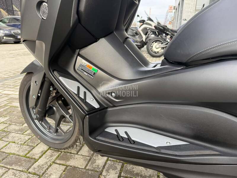 Yamaha X MAX 300 XMAX