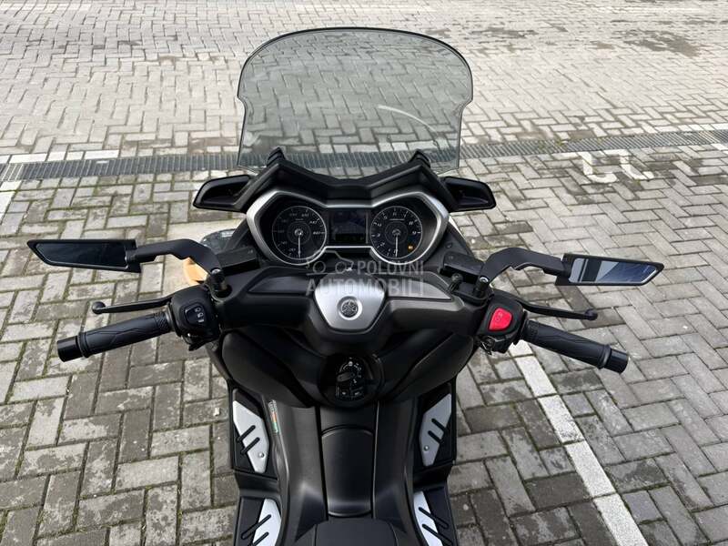 Yamaha X MAX 300 XMAX