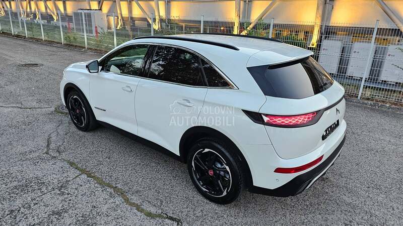 DS 7 1.5 Performance Line