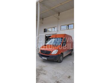 Mercedes Benz Sprinter 311