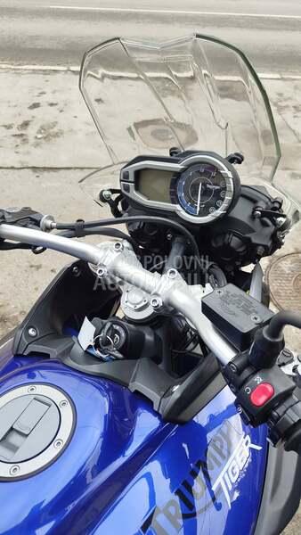 Triumph Tiger 800