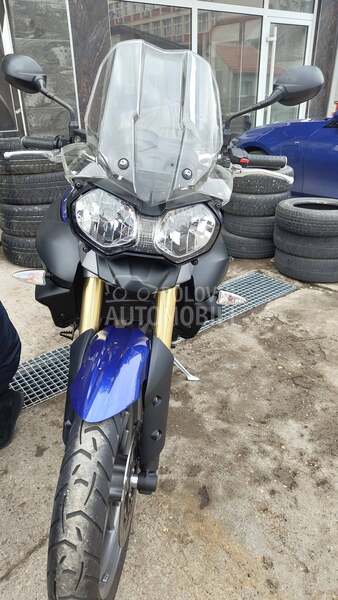 Triumph Tiger 800