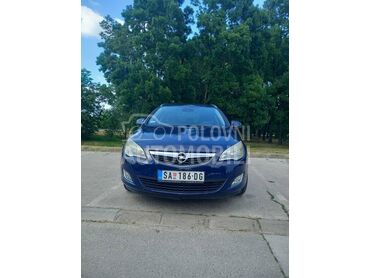 Opel Astra J 