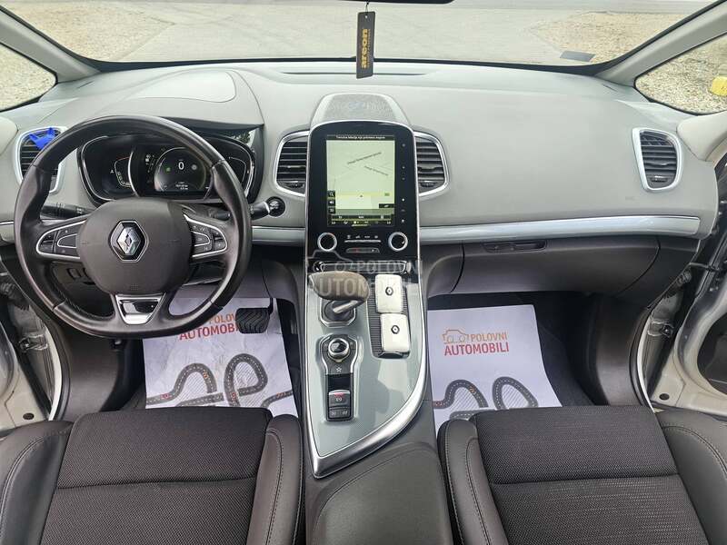 Renault Espace N.A.V.I