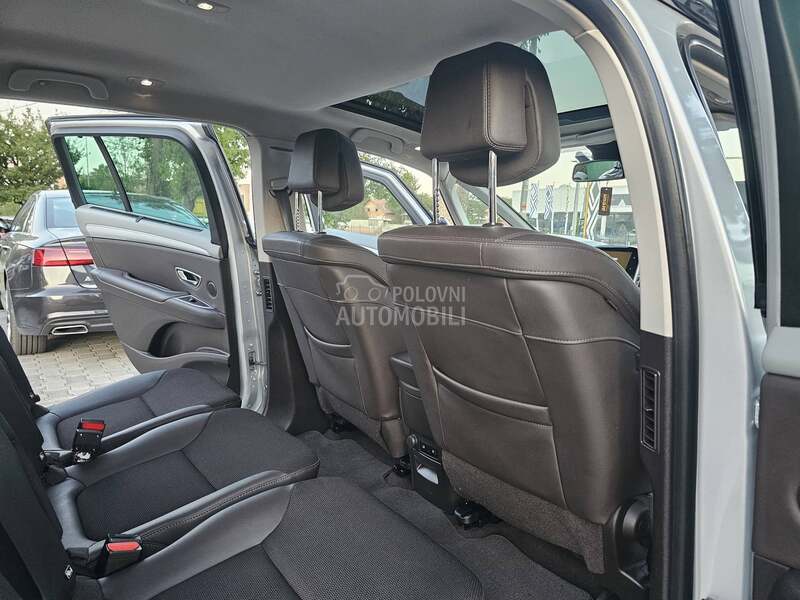 Renault Espace N.A.V.I